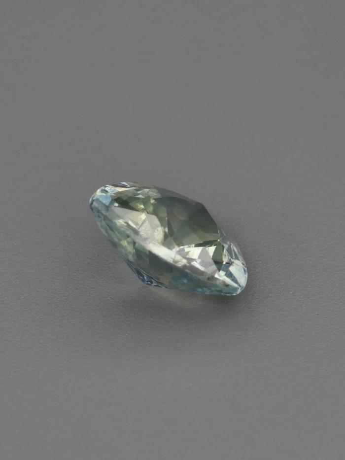Nangi fine jewelry - blue gemstone in gold