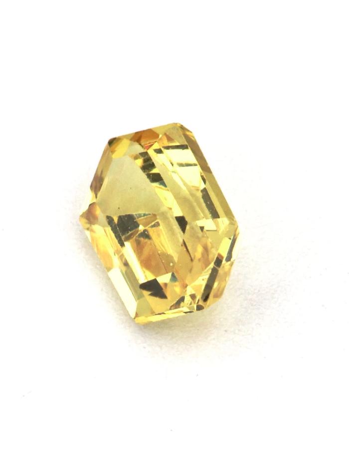 Nangi fine jewelry - yellow gemstone in gold