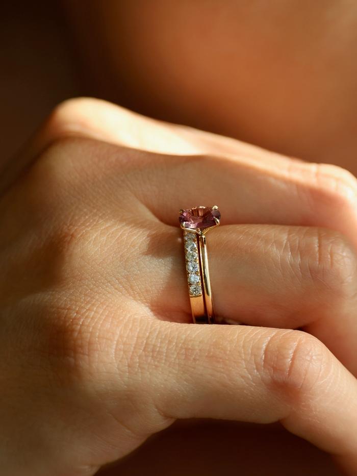 Nangi fine jewelry - pink ring in yellow gold