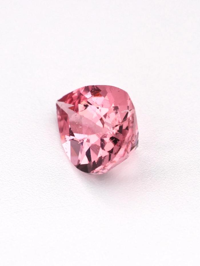 Nangi fine jewelry - pink tourmaline gemstone in gold