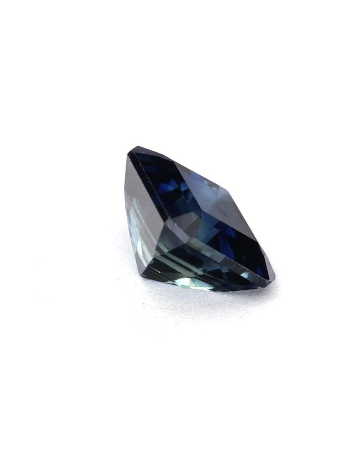 Nangi fine jewelry - teal / Peacock gemstone in gold
