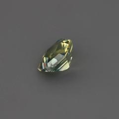 Nangi fine jewelry - green gemstone in gold