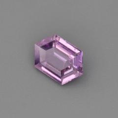Nangi fine jewelry - pink sapphire gemstone in gold