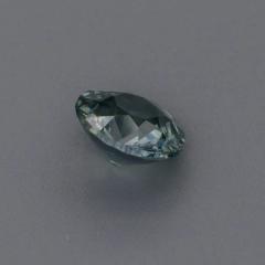 Nangi fine jewelry - blue sapphire gemstone in gold