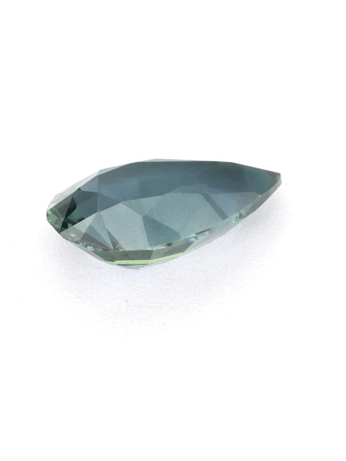 Nangi fine jewelry - teal / Peacock sapphire gemstone in gold