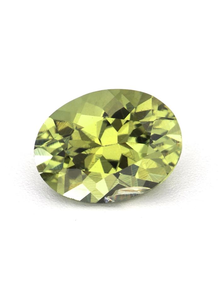 Nangi fine jewelry - green gemstone in gold