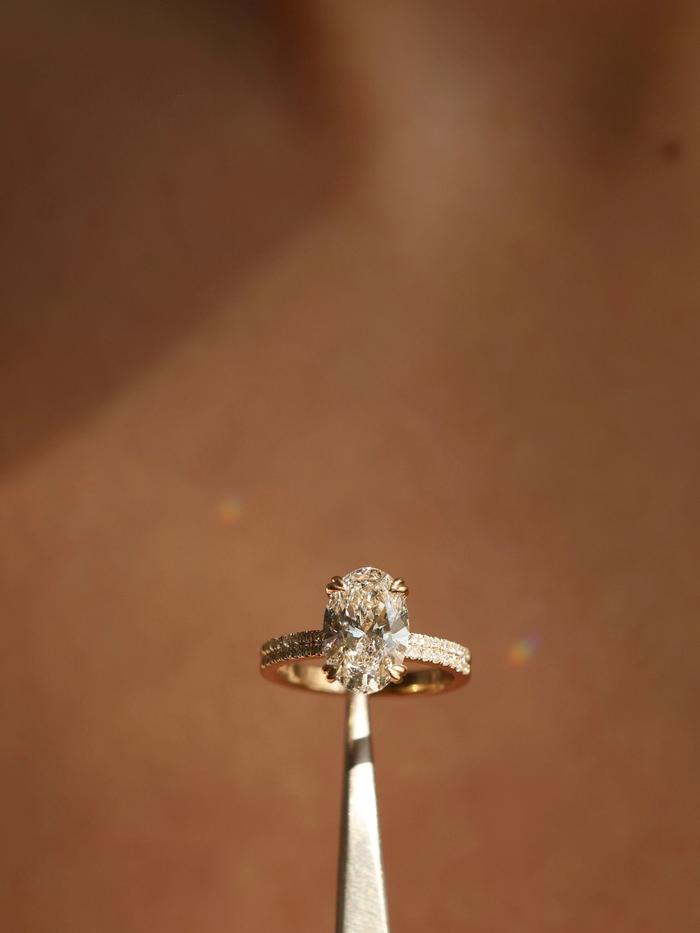 Nangi fine jewelry - ring in yellow gold