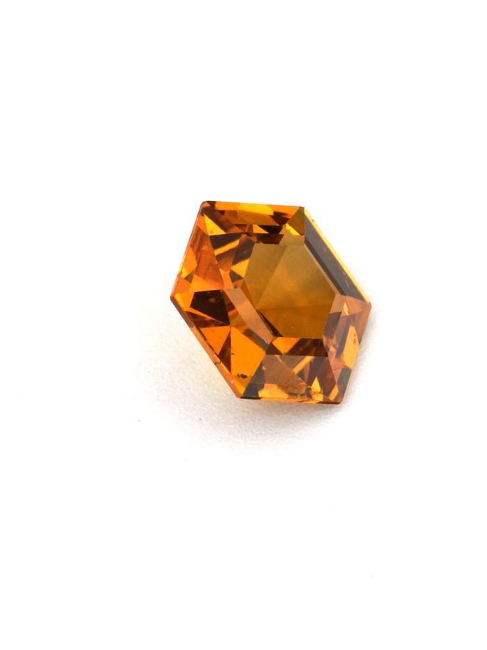 Nangi fine jewelry - orange gemstone in gold