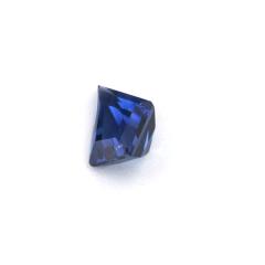Nangi fine jewelry - blue gemstone in gold