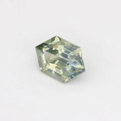 Nangi fine jewelry - green sapphire gemstone in gold