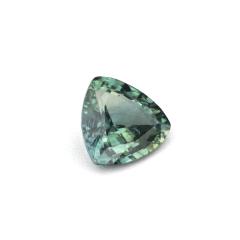 Nangi fine jewelry - green gemstone in gold