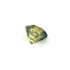 Nangi fine jewelry - green gemstone in gold