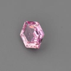 Nangi fine jewelry - pink gemstone in gold