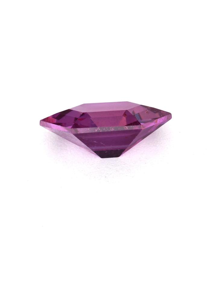Nangi fine jewelry - pink sapphire gemstone in gold