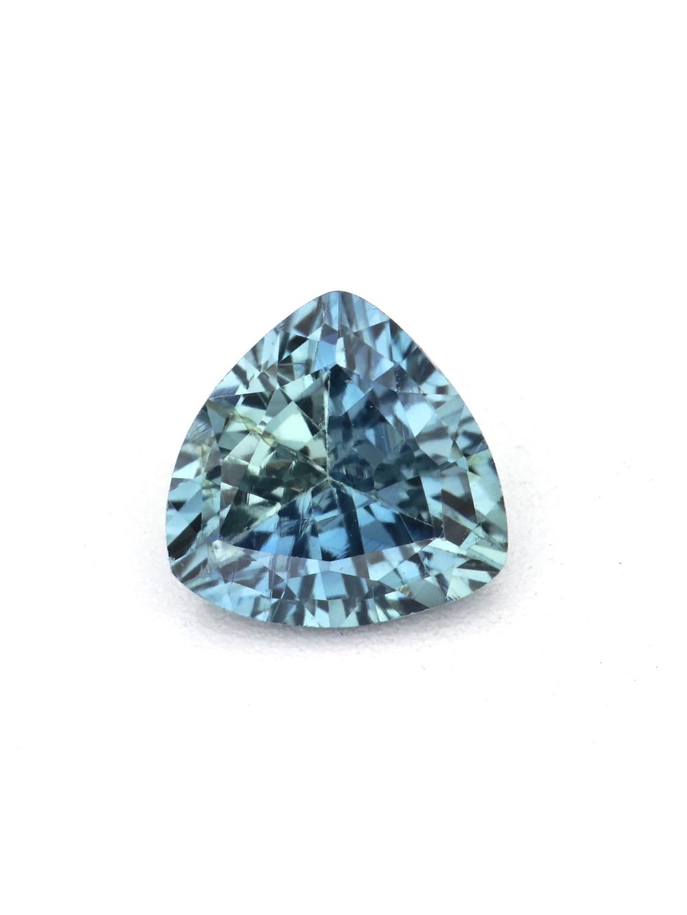 Island Glow Sapphire — 0.37 ct Trillion Cut