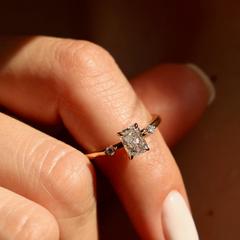 Nangi fine jewelry - white lab-grown diamond ring in gold