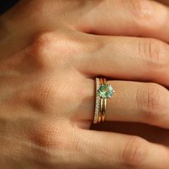 Nangi fine jewelry - green ring in yellow gold