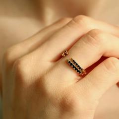 Nangi fine jewelry - black sapphire ring in gold