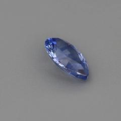 Nangi fine jewelry - blue sapphire gemstone in gold