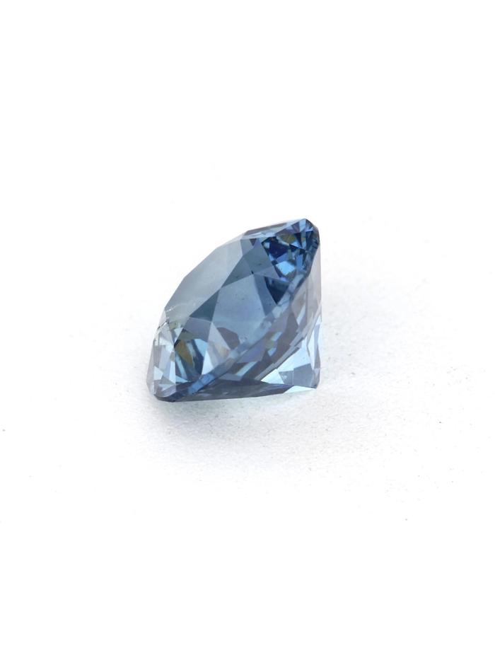 Nangi fine jewelry - blue sapphire gemstone in gold