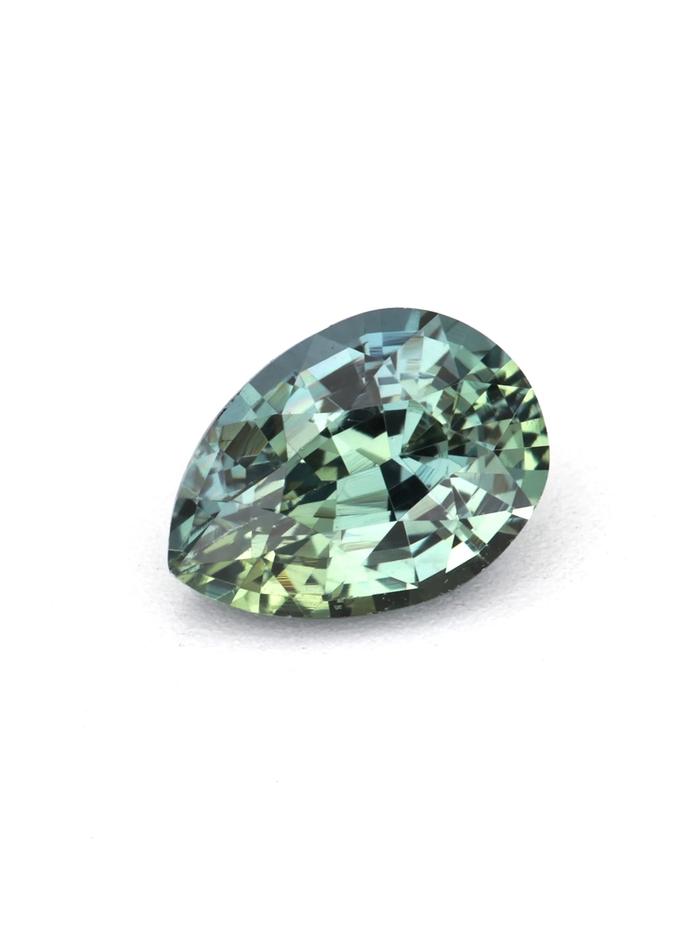Nangi fine jewelry - teal / Peacock sapphire gemstone in gold