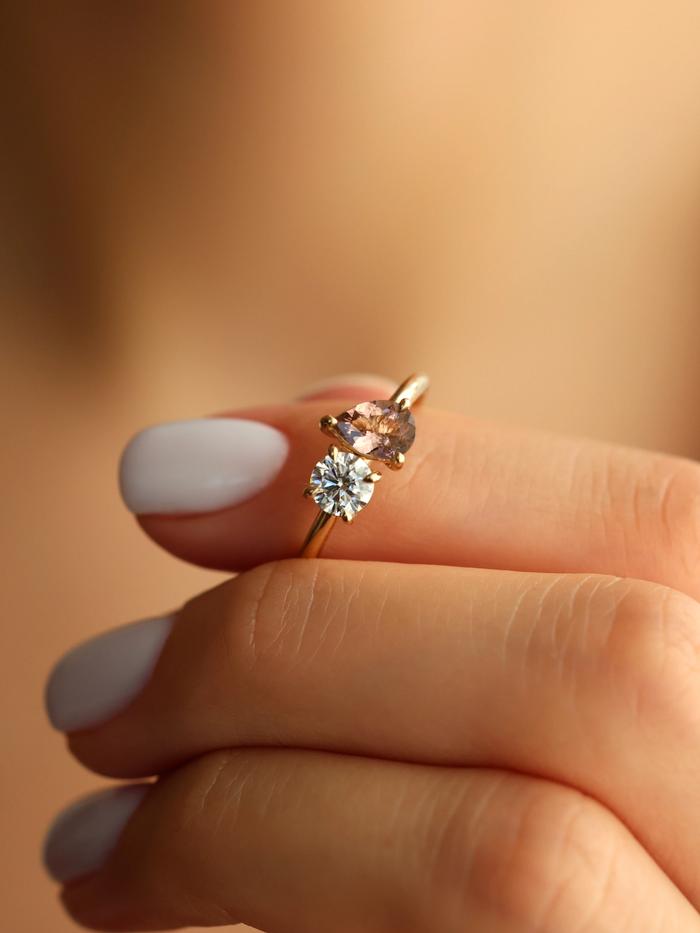 Nangi fine jewelry - brown ring in yellow gold