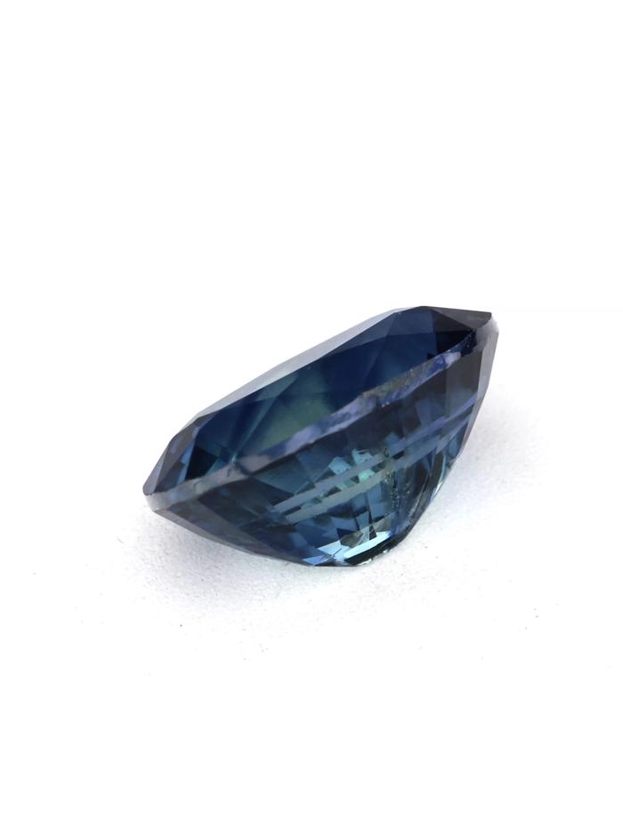 Nangi fine jewelry - teal / Peacock sapphire gemstone in gold