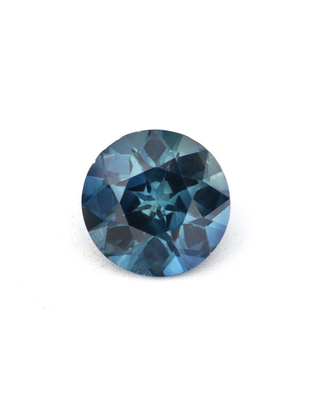 Royal Peacock Sapphire — 0.59 ct Round Cut