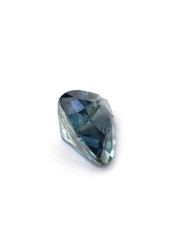Nangi fine jewelry - blue gemstone in gold