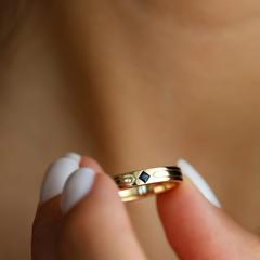 Nangi fine jewelry - blue ring in yellow gold