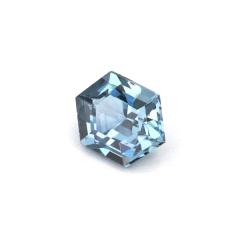 Nangi fine jewelry - blue gemstone in gold
