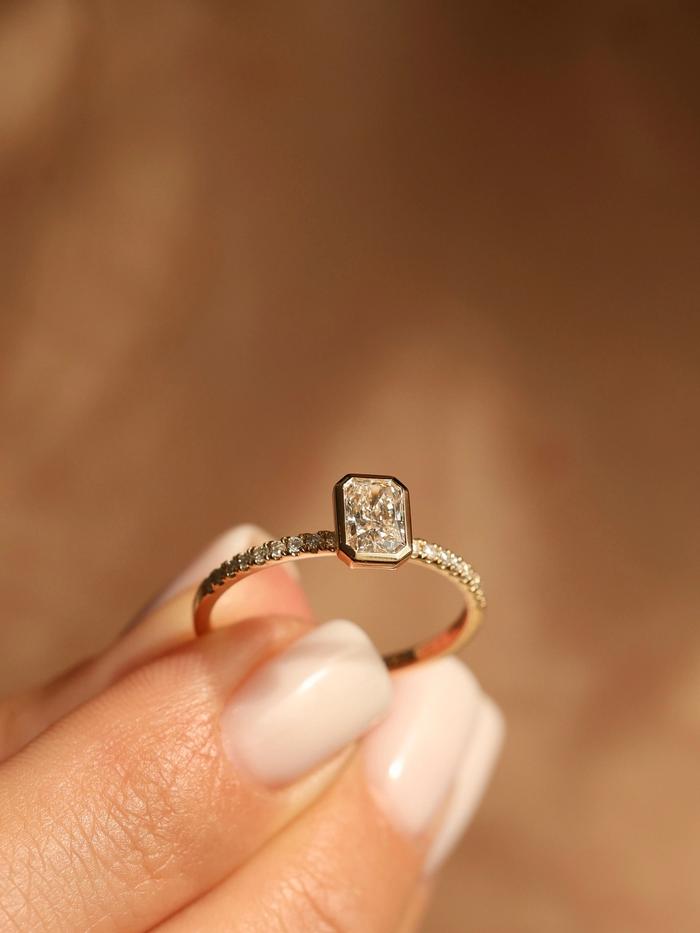 Nangi fine jewelry - ring in yellow gold