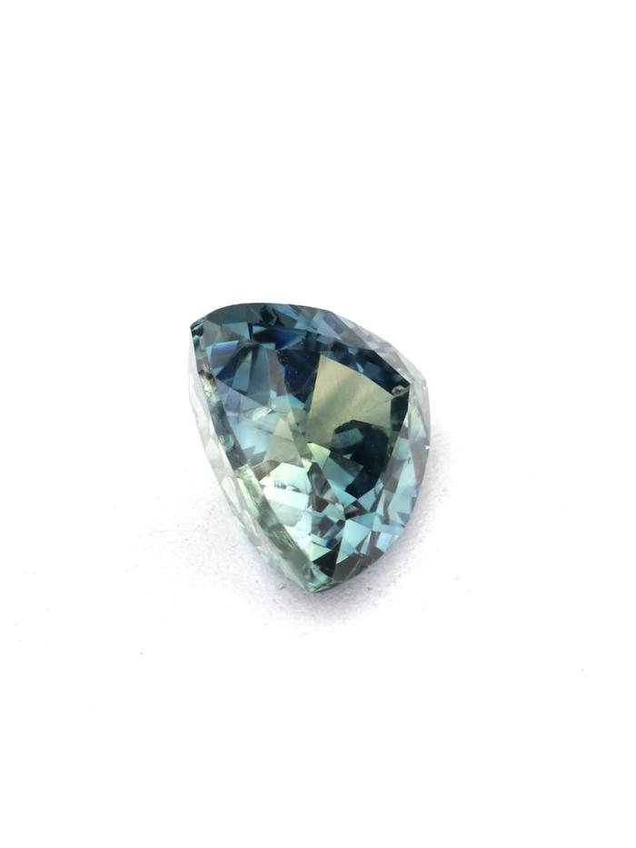 Nangi fine jewelry - teal / Peacock gemstone in gold