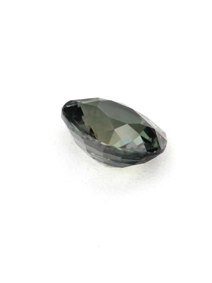 Nangi fine jewelry - green gemstone in gold