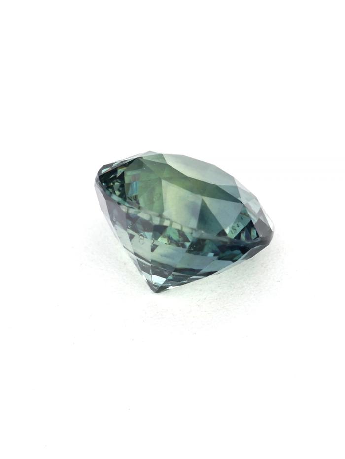 Nangi fine jewelry - green gemstone in gold