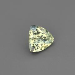 Nangi fine jewelry - green gemstone in gold