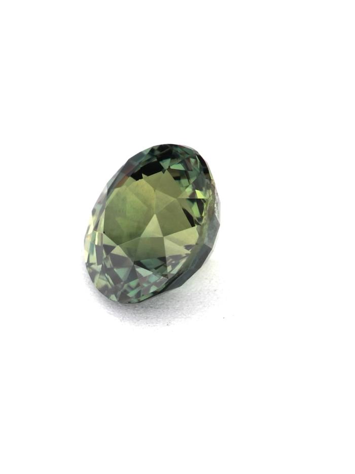 Nangi fine jewelry - green gemstone in gold
