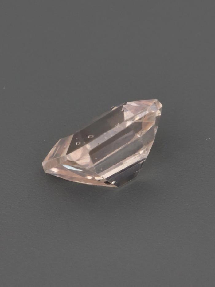 Nangi fine jewelry - champagne gemstone in gold