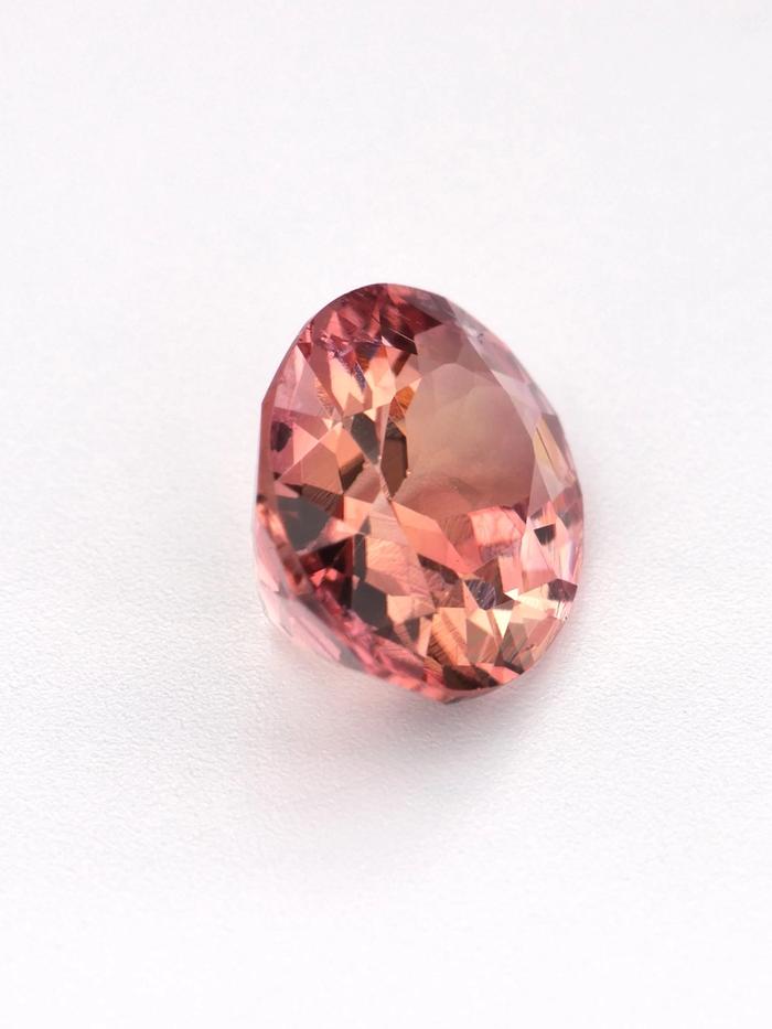 Nangi fine jewelry - pink gemstone in gold