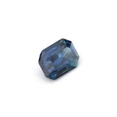 Nangi fine jewelry - blue sapphire gemstone in gold