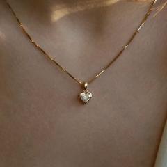 Nangi fine jewelry - white lab-grown diamond pendant in yellow gold