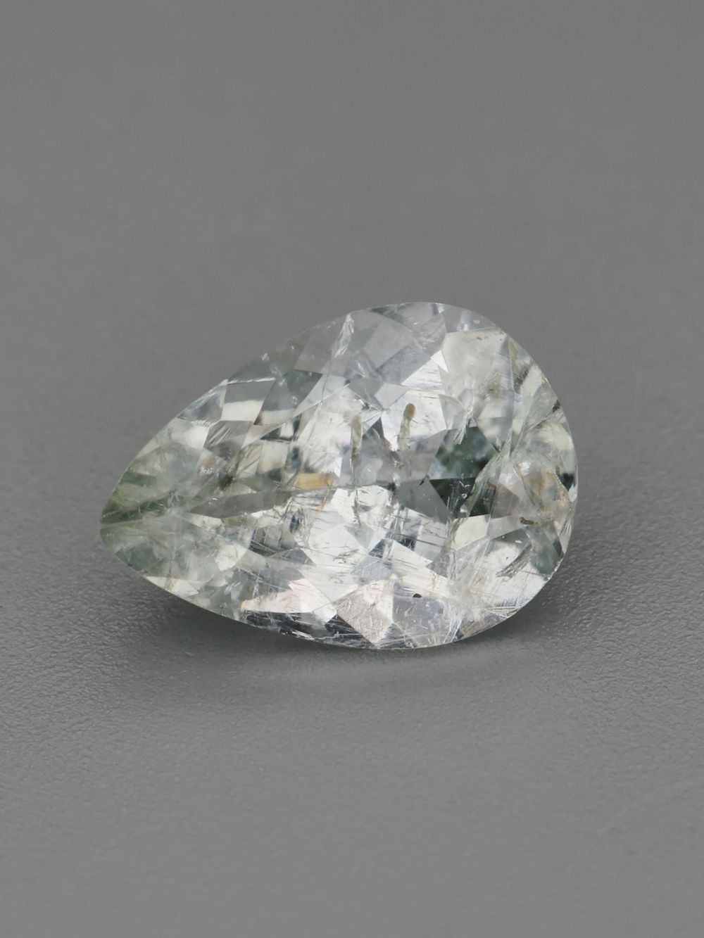 0,71 ct Sea Mist, Pear Cut Tourmaline