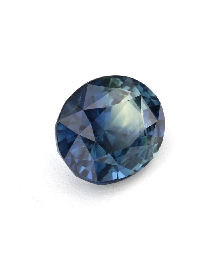 Nangi fine jewelry - teal / Peacock sapphire gemstone in gold