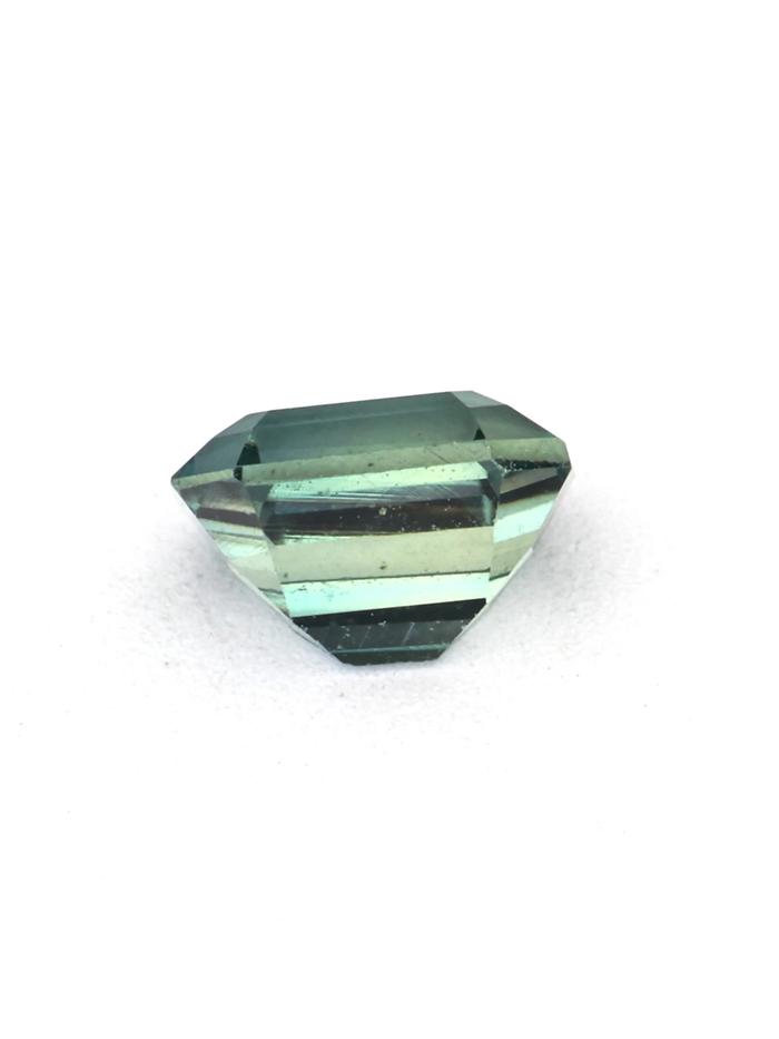 Nangi fine jewelry - teal / Peacock sapphire gemstone in gold