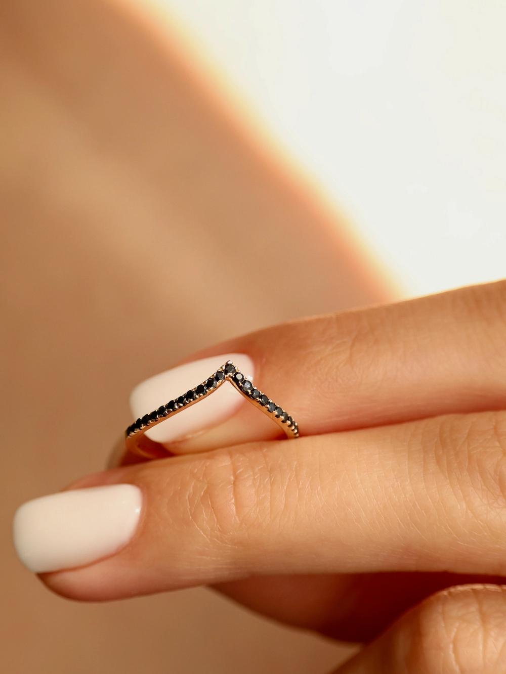 Black Sapphire Swan Tail Ring