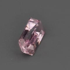 Nangi fine jewelry - pink gemstone in gold