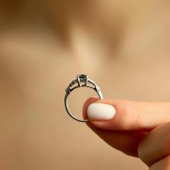 Nangi fine jewelry - teal / Peacock sapphire ring in white gold