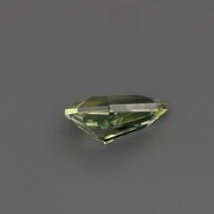 Nangi fine jewelry - green gemstone in gold