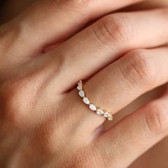 Nangi fine jewelry - ring in yellow gold