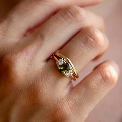 Nangi fine jewelry - green ring in gold